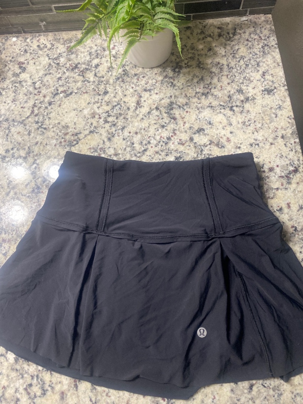 Lululemon women’s skirt